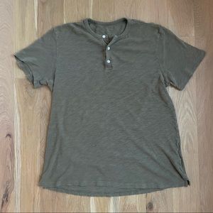VINCE (M) short sleeve henley